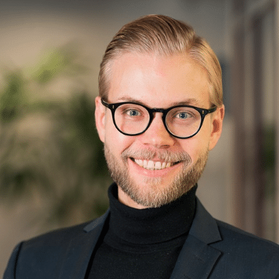 Niko Karhapää
